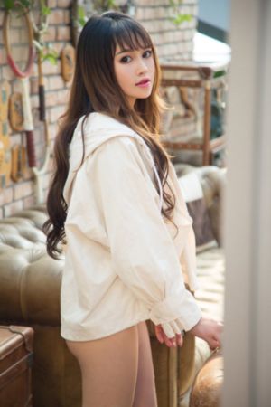 25岁女高中生相亲对象_午夜在线观看完整版